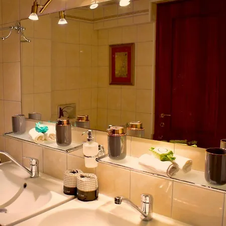 Carmen Art Hotel *